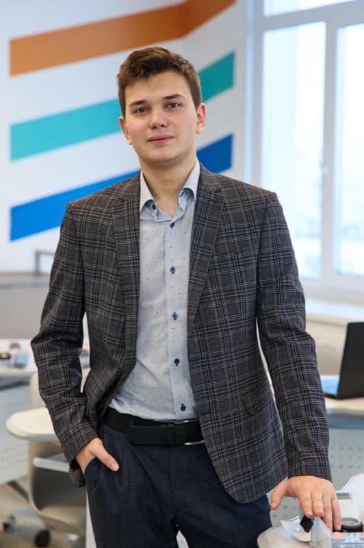 Дмитрий Шавков