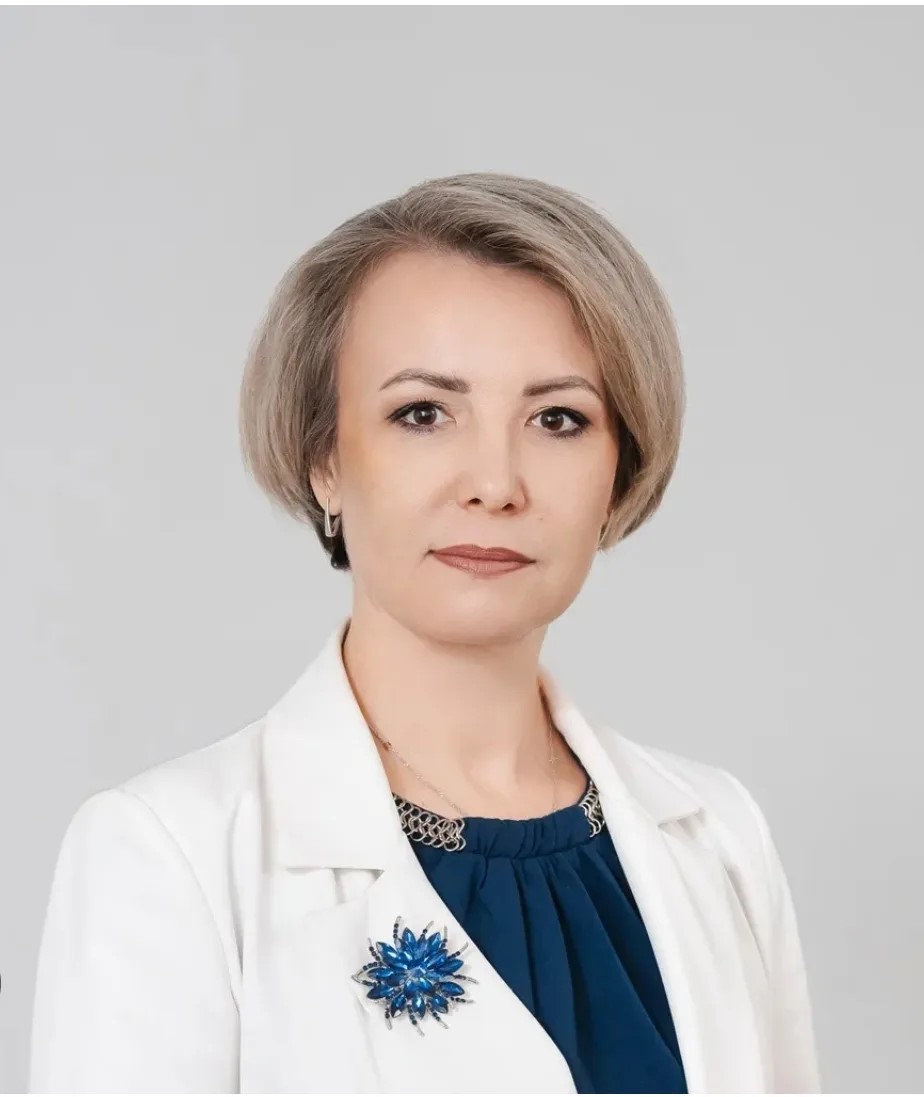 Анна Линкер